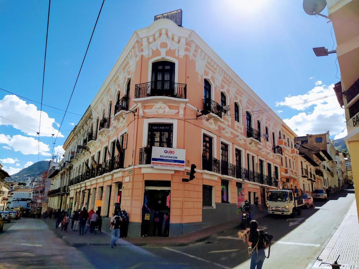 Hostal Latitud Ecuem Quito Esterno foto