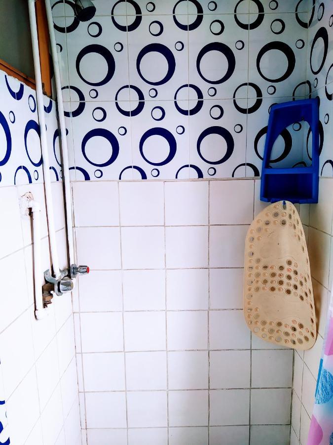 Hostal Latitud Ecuem Quito Esterno foto