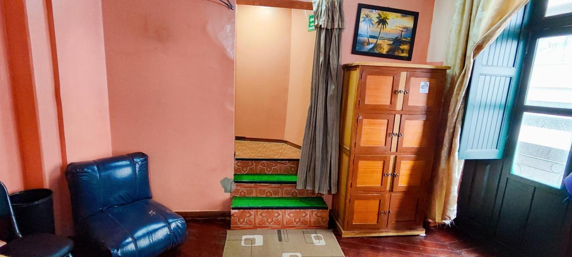 Hostal Latitud Ecuem Quito Esterno foto